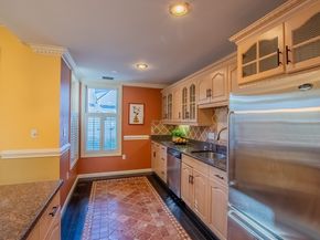68 Hammond Place 68, Woburn MA 01801