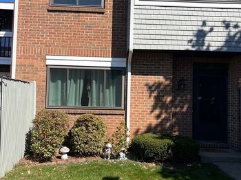59 Rosewood Dr