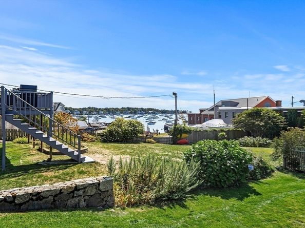 60 Gregory 3, Marblehead MA 01945