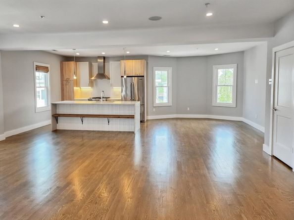 84 Romsey Street 3, Boston MA 02125