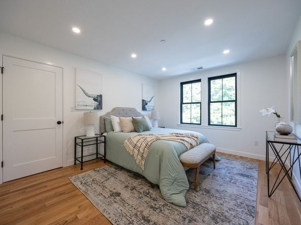 12 George St 3, Medford MA 02155