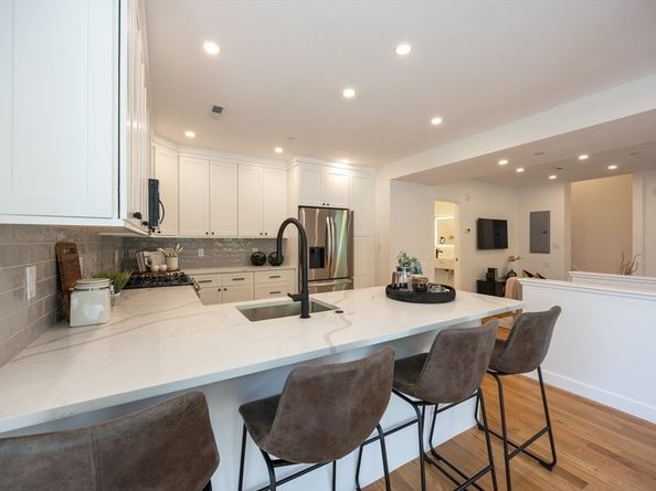 12 George St 3, Medford MA 02155