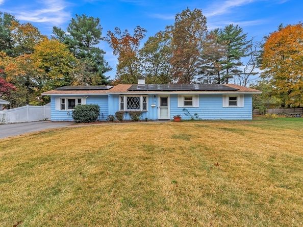 15 Fairbrook Rd, Framingham MA 01701