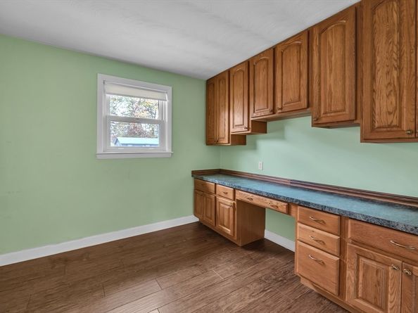 15 Fairbrook Rd, Framingham MA 01701