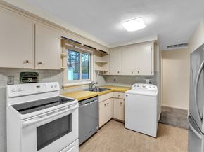 15 Fairbrook Rd, Framingham MA 01701