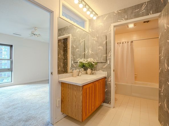 1 Seal Harbor Rd. 415, Winthrop MA 02152