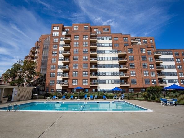 1 Seal Harbor Rd. 415, Winthrop MA 02152