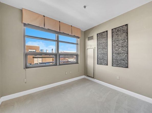 17 Otis St 602, Cambridge MA 02141