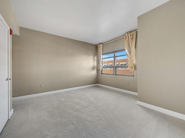 17 Otis St 602, Cambridge MA 02141