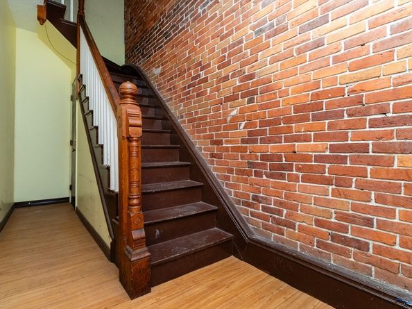 4 Cross St, Somerville MA 02145