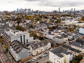 4 Cross St, Somerville MA 02145