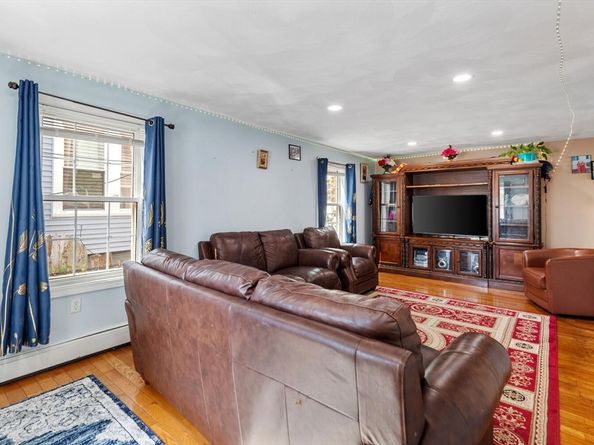 440 Essex St, Lynn MA 01902