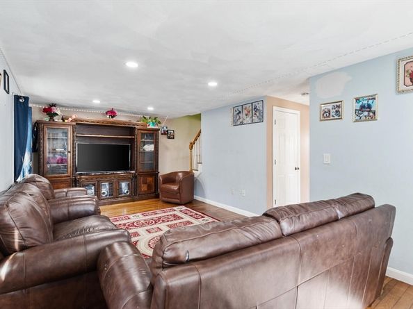 440 Essex St, Lynn MA 01902