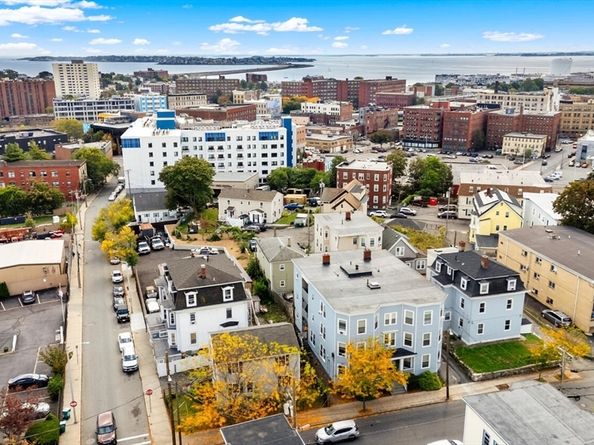 440 Essex St, Lynn MA 01902