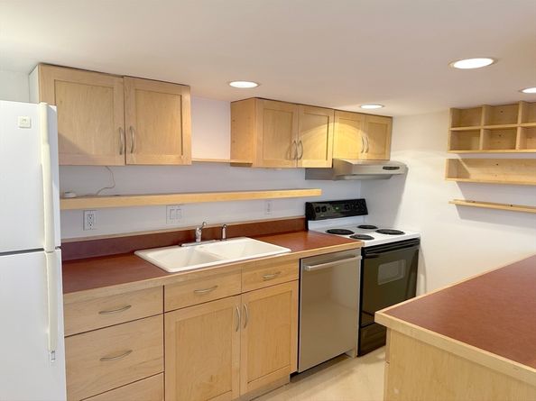 1 Fitchburg St B158, Somerville MA 02143