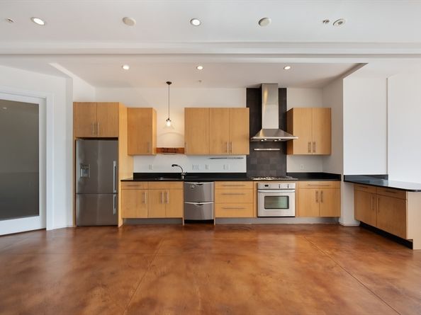 36 A St 5D, Boston MA 02127