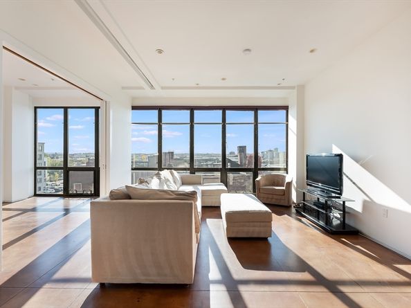 36 A St 5D, Boston MA 02127