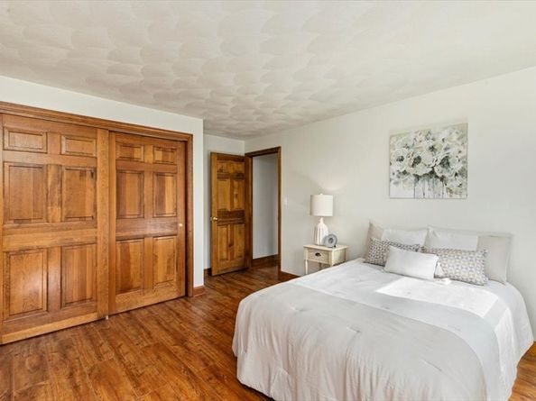480 Sharpners Pond Road, North Andover MA 01845