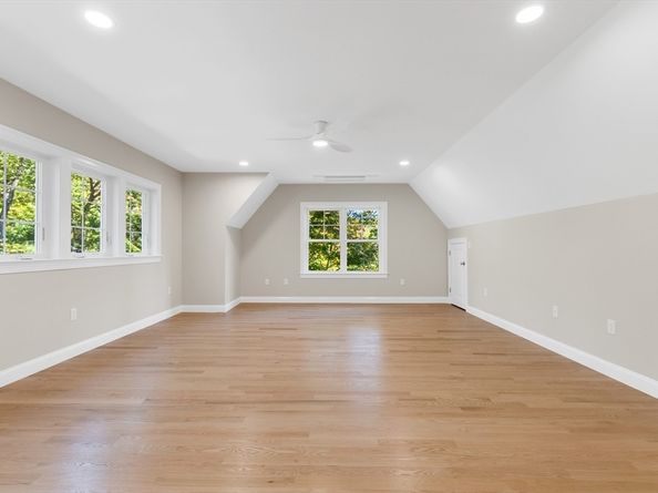 18 Robinson Rd, Lexington MA 02420