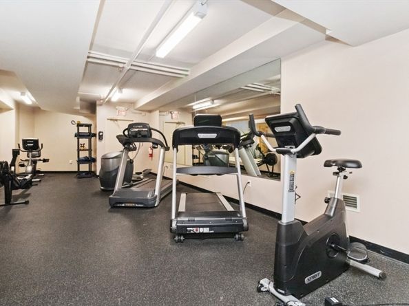 60 Glen Rd 101, Brookline MA 02445