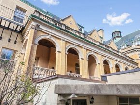 60 Glen Rd 101, Brookline MA 02445
