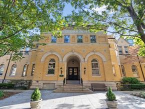 60 Glen Rd 101, Brookline MA 02445