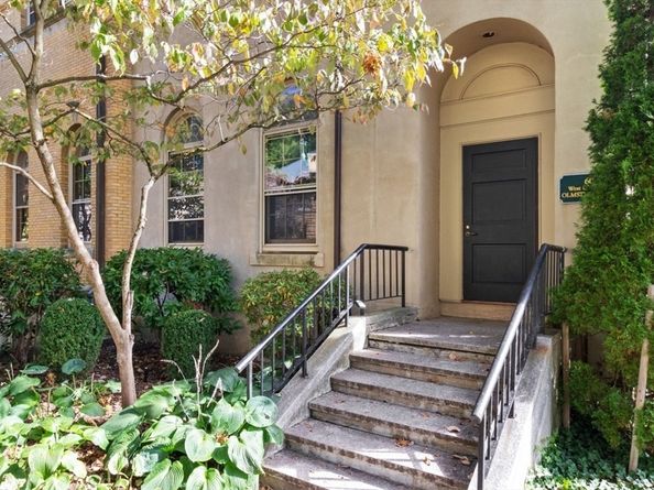 60 Glen Rd 101, Brookline MA 02445