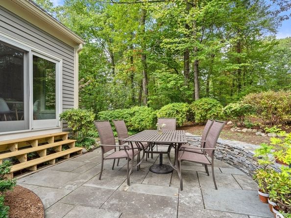 49 Birchwood Lane 49, Lincoln MA 01773
