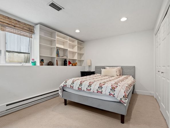 49 Birchwood Lane 49, Lincoln MA 01773