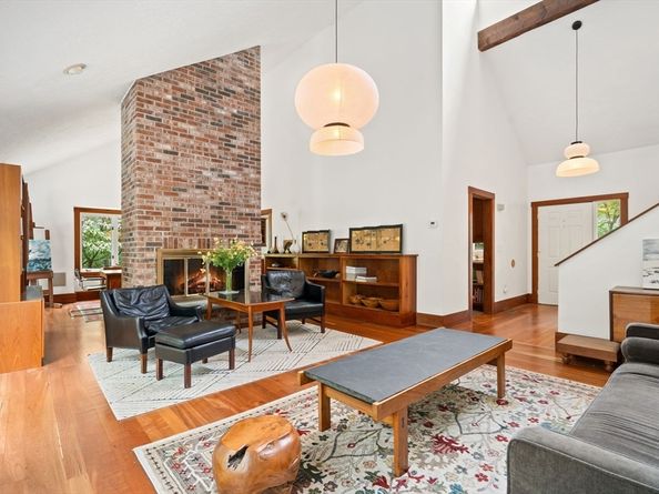 49 Birchwood Lane 49, Lincoln MA 01773