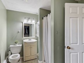 4 Gately Ave, Hudson MA 01749
