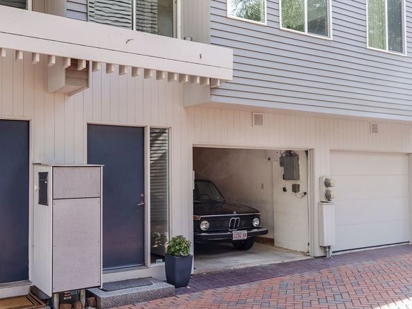 2 Ellery Square 2, Cambridge MA 02138