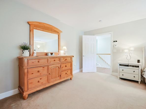 42 Shining Rock Dr, Northbridge MA 01534