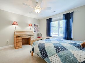 42 Shining Rock Dr, Northbridge MA 01534