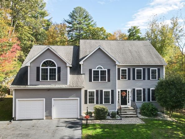 42 Shining Rock Dr, Northbridge MA 01534