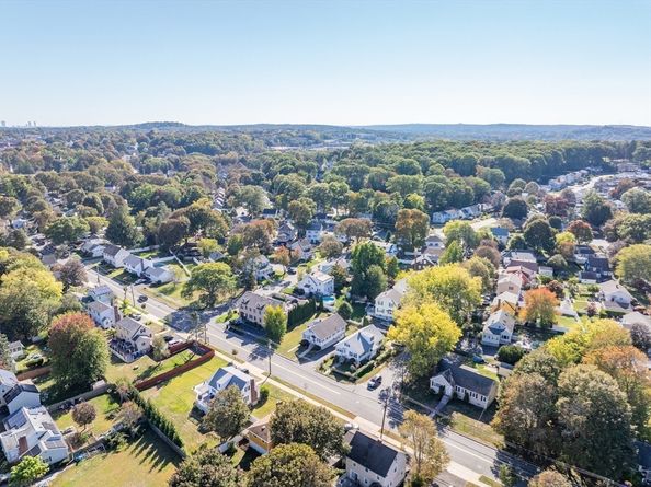 20 Oak Street, Stoneham MA 02180