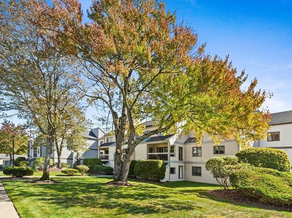 1100 Salem Street 58, Lynnfield MA 01940
