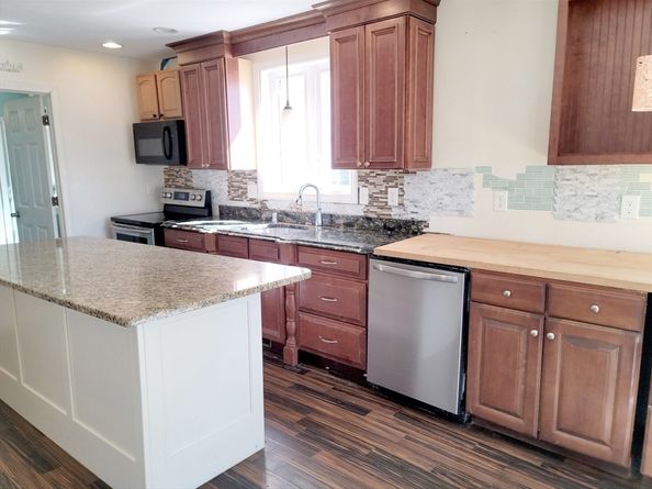 3 Cardington Ave, Billerica MA 01821