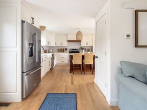 8 Pine St, Mattapoisett MA 02739