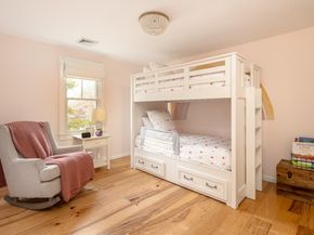 8 Pine St, Mattapoisett MA 02739