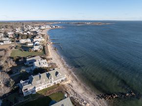 8 Pine St, Mattapoisett MA 02739