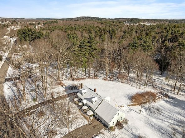 318 Lovewell St, Gardner MA 01440