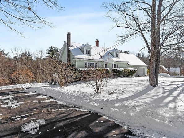 318 Lovewell St, Gardner MA 01440