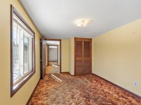 318 Lovewell St, Gardner MA 01440