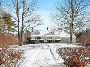 318 Lovewell St, Gardner MA 01440