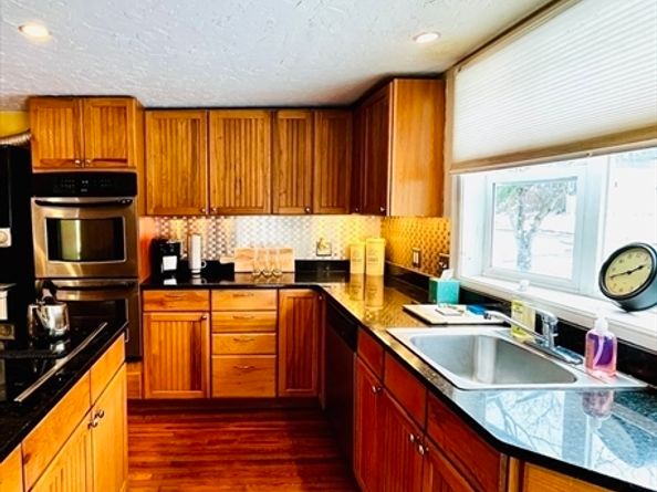 214-216 River Road E., Berlin MA 01503