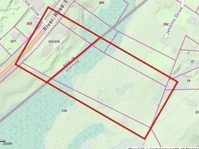 214-216 River Road E., Berlin MA 01503