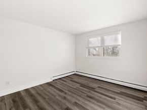 2 Kingston St 2, North Andover MA 01845