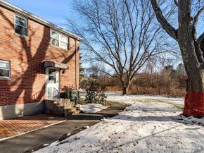 2 Kingston St 2, North Andover MA 01845