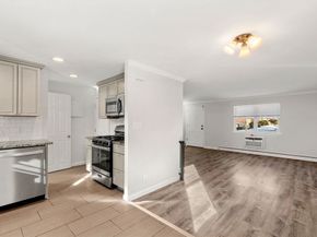 2 Kingston St 2, North Andover MA 01845